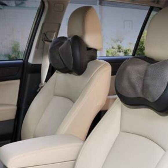 Relaxzen Portable Shiatsu Massage Pillow with Heat with auto shutoff - Picture 2 of 5